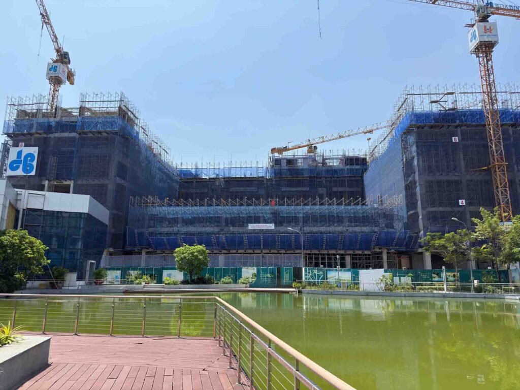 can-ho-the-peak-garden-quan-7