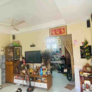 ban-nha-hem-xe-tai-thanh-thai-q10-2